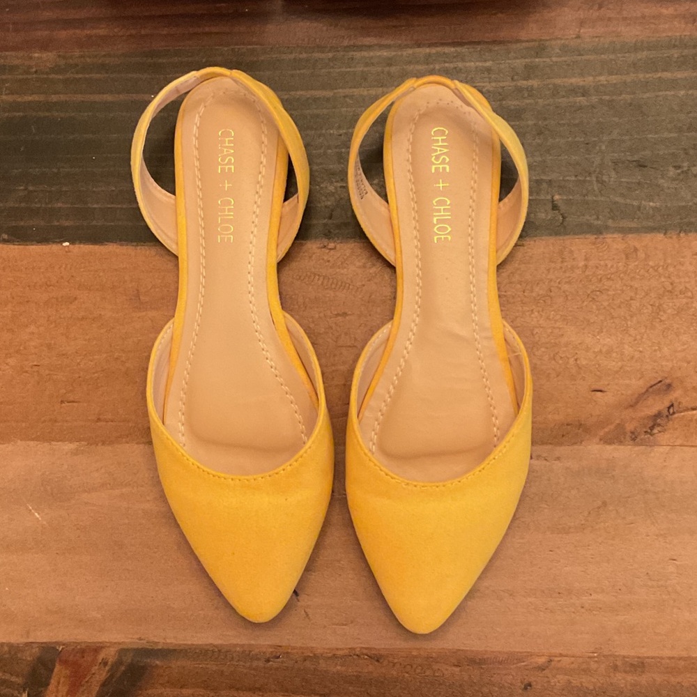 Chase + Chloe Yellow Footwear size 8